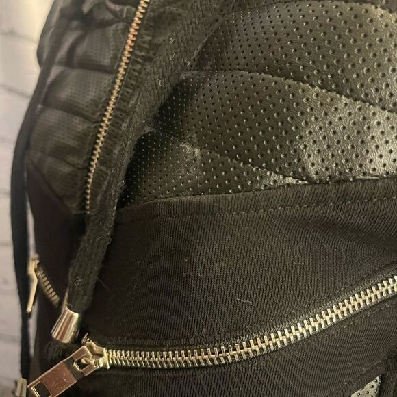 Lcr black edition zip up hoodie - Picture 5 of 8